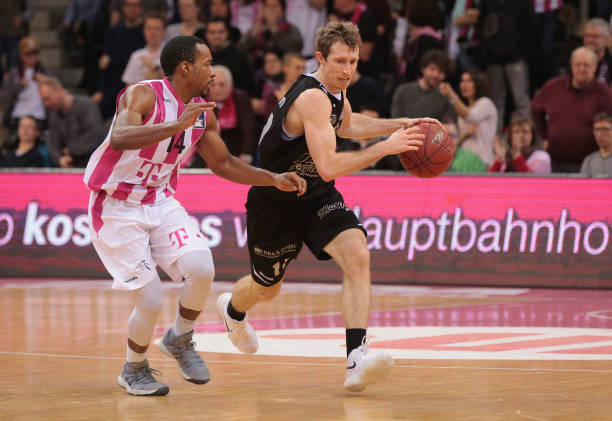 员被意外地 员被意外地